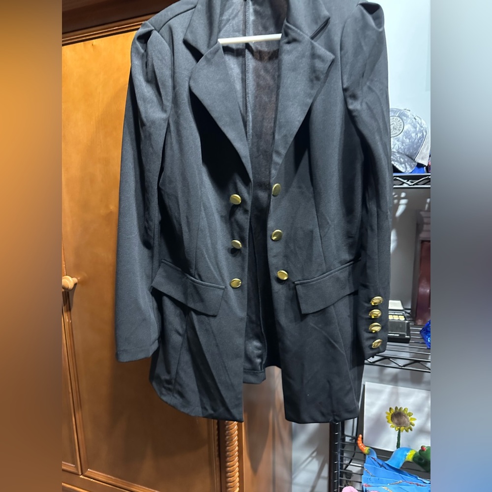 Chic Me women’s blazer, size medium